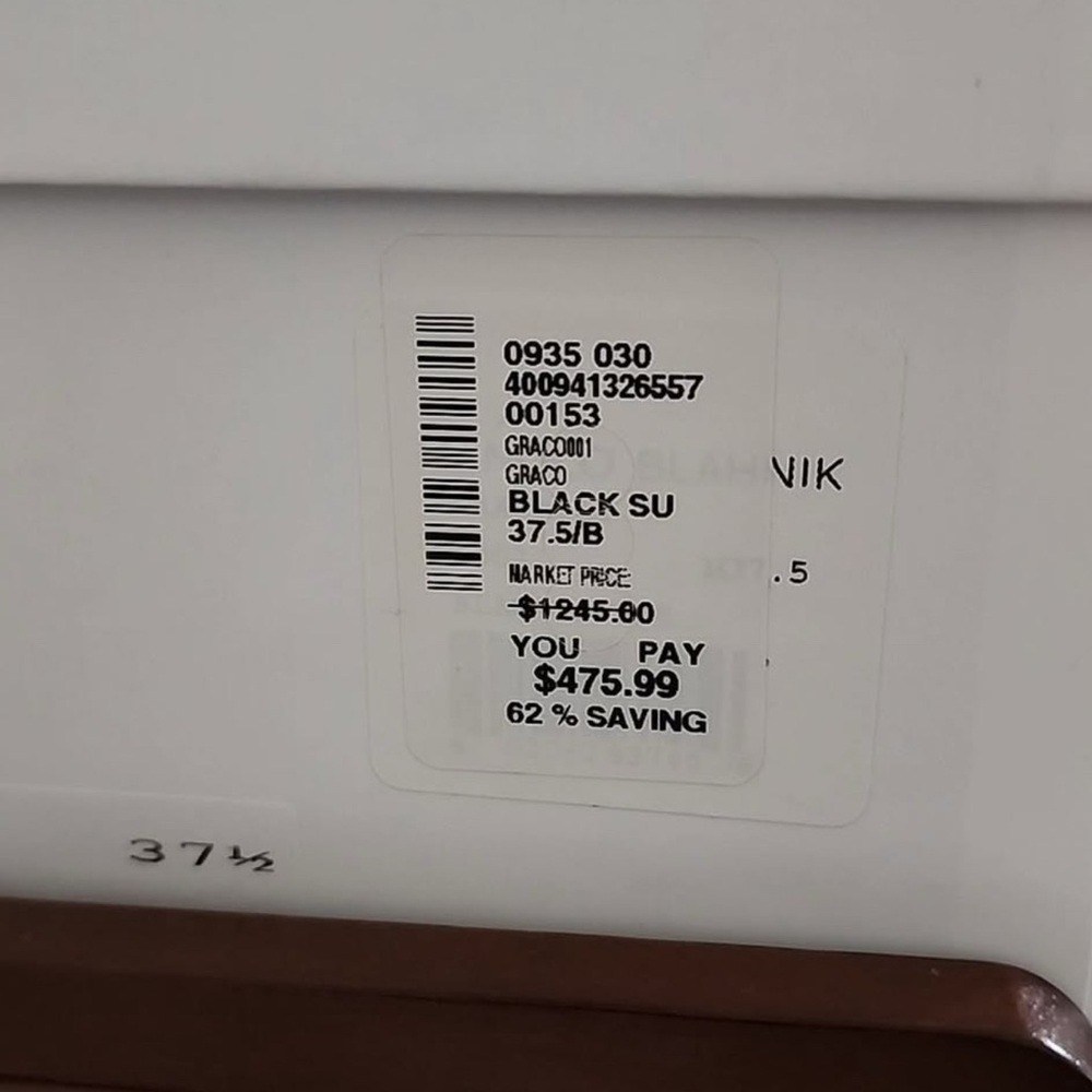 Manolo Blahnik Black Suede Lace-Up Bootie – New  Blahnik suede lace-up bootie - Picture 7 of 7